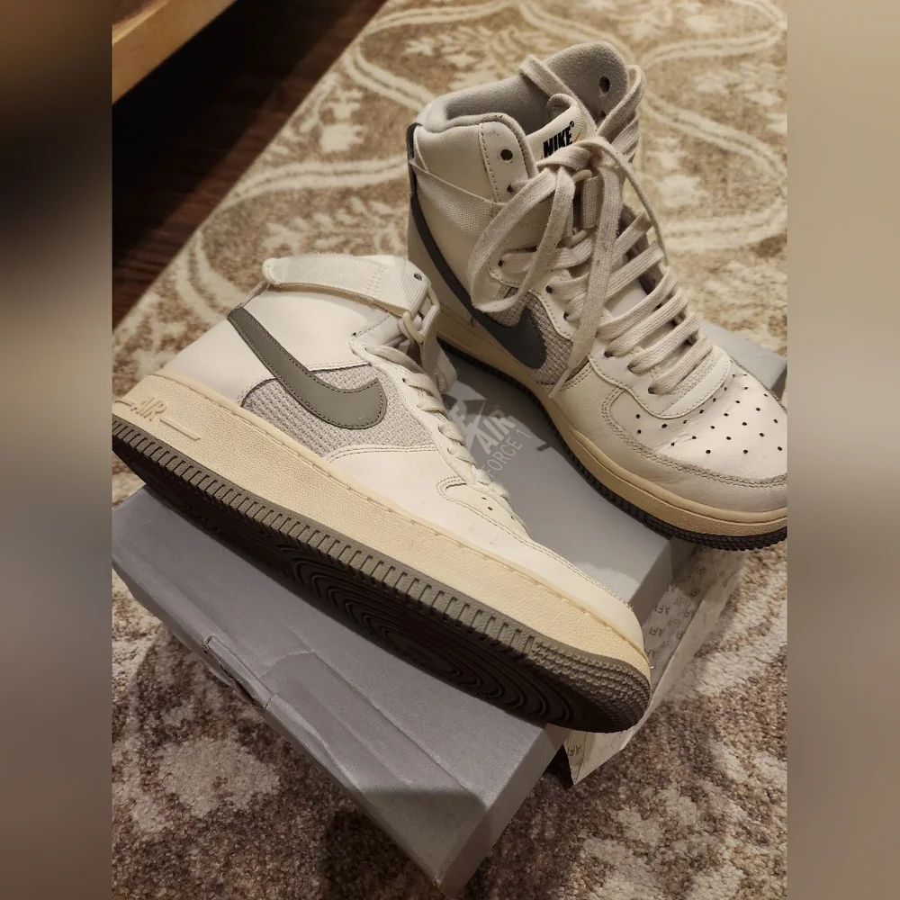 Nike Air Force 1 High LE